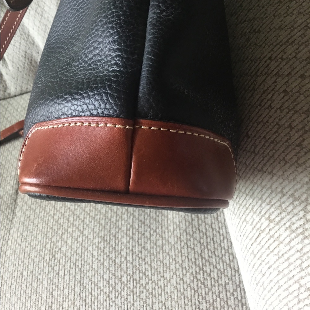 Dooney & Bourke Black pebble leather crossbody purse - Picture 5 of 10